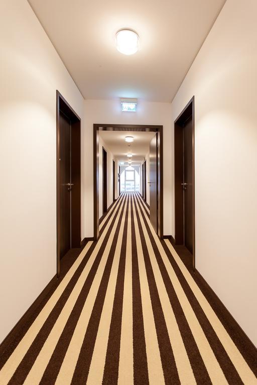 Tobbaccon Hotel بينسهايم المظهر الخارجي الصورة